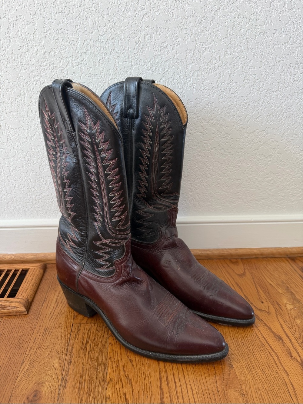Vintage Men's Acme Cowboy Boots